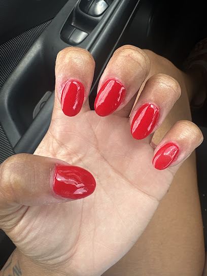 LV Nails & Spa