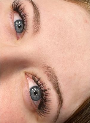V’s Nail Lash Brow Studio